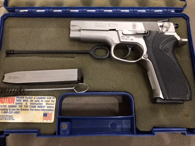 Smith&Wesson 5906 Ruhsatlı Silahımı Satıyorum