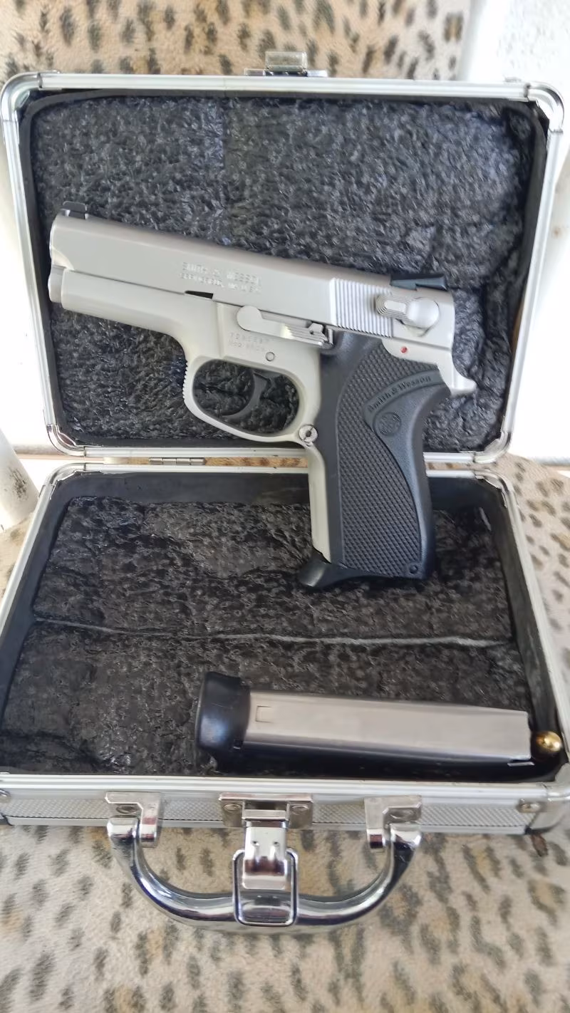 Simit wesson 6906