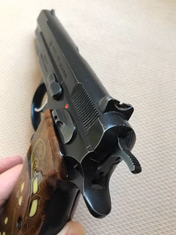 CZ 75... EMEKLİ POLİS ABİMİZDEN... TEMİZ... SORUNSUZ...