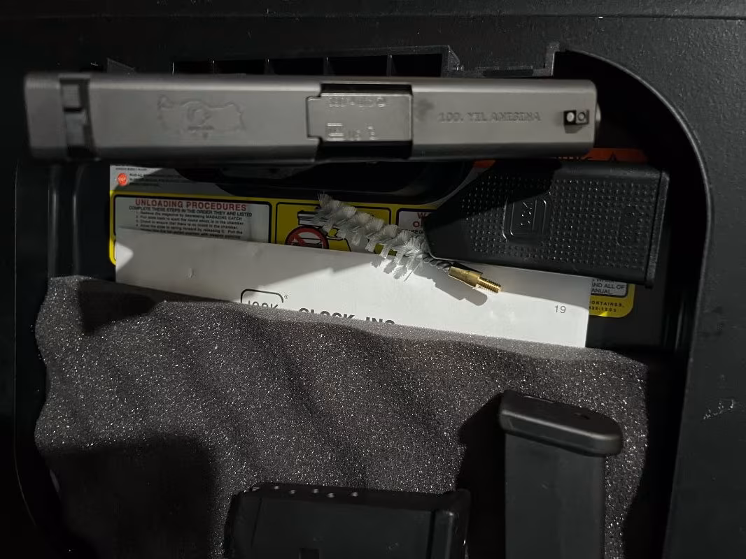 Sıfır Glock 42. Haritalı 100.yıl anı tabancası Türk seri no'lu