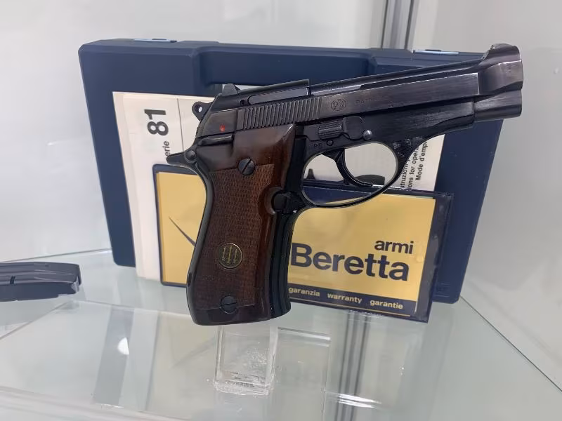 Sıfır Ayarında Değil. SIFIR (İstanbul)