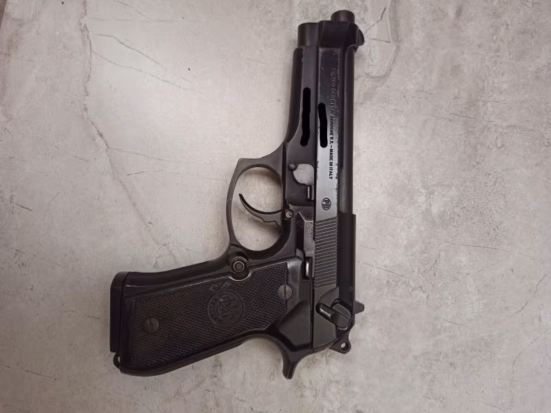 Memurdan TERTEMİZ BERETTA FS 92, EMEKLİ EMNİYET MENSUBU SİLAHI