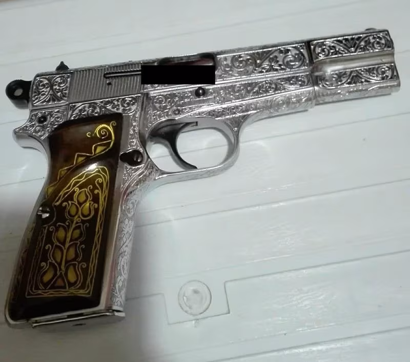 Güzel Browning