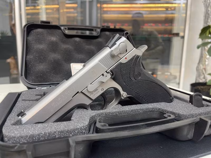 SMİTH WESSON 5906