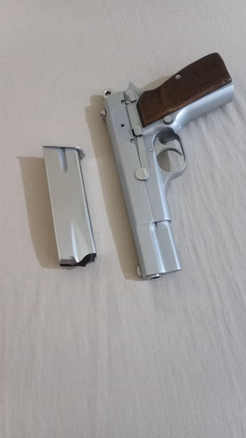 Yeni krom kaplamalı Browning