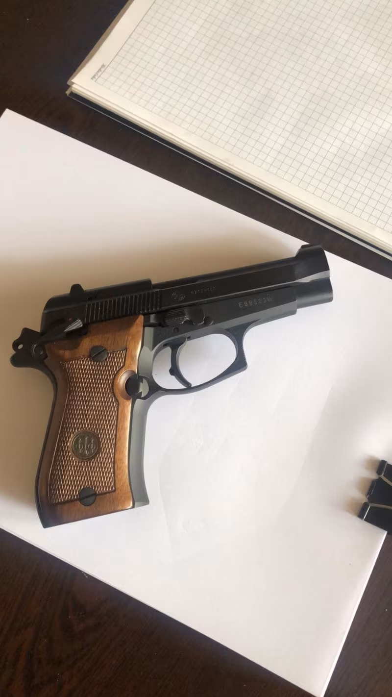 İLK SAHİBİNDEN HİÇ KULLANILMAMIŞ BERETTA 81F