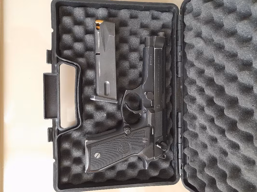 Beretta F92 9mm kamu personeli