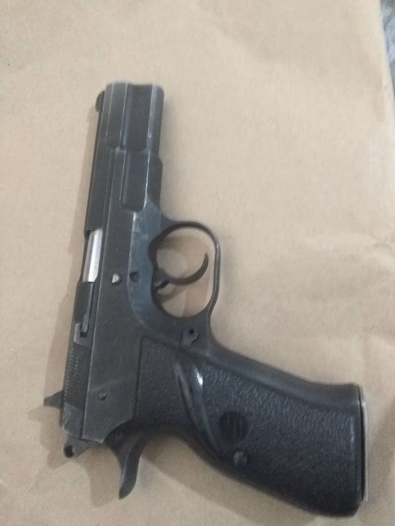 Emekli polisten sarsılmaz kılınç 2000 light