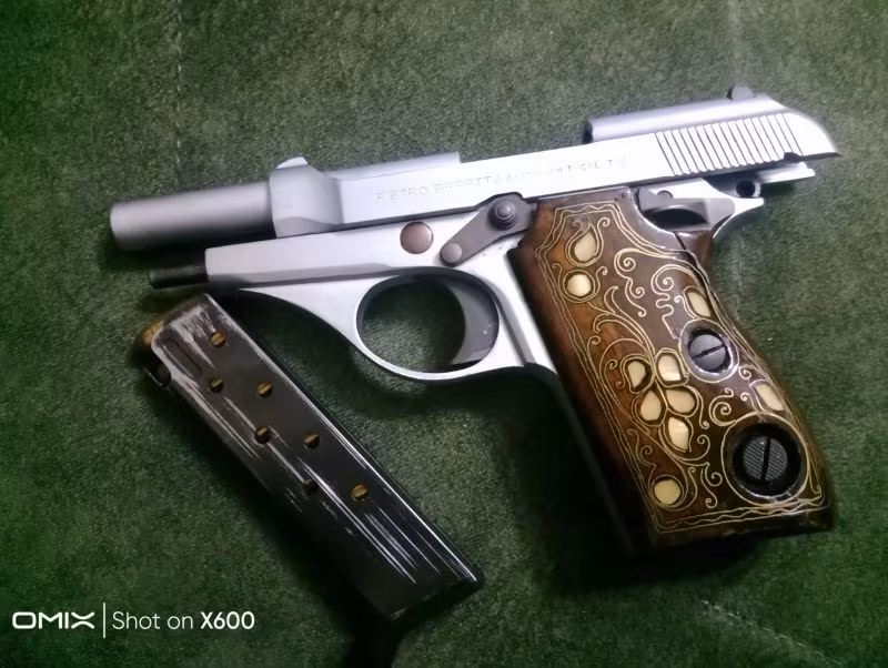 EMEKLİ POLİSTEN 7,65 DÜGMELİ BERETTA