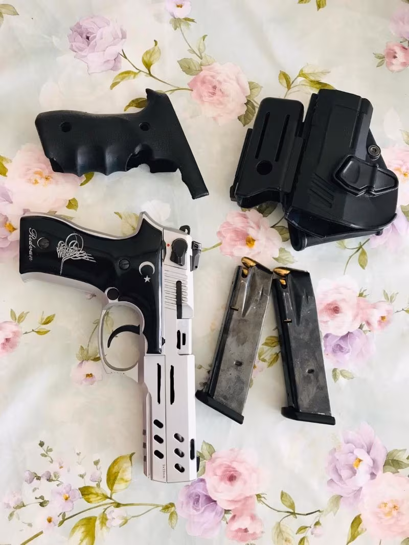 Ruhsatlı askeri personelden