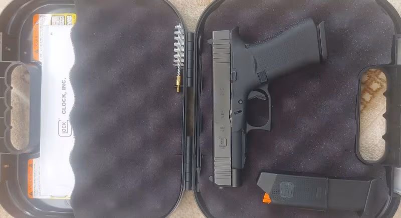 Glock g 48 mke den alınmış olup sıfırdır,sınırlı sayıda üretilmiş olup özel seridir.