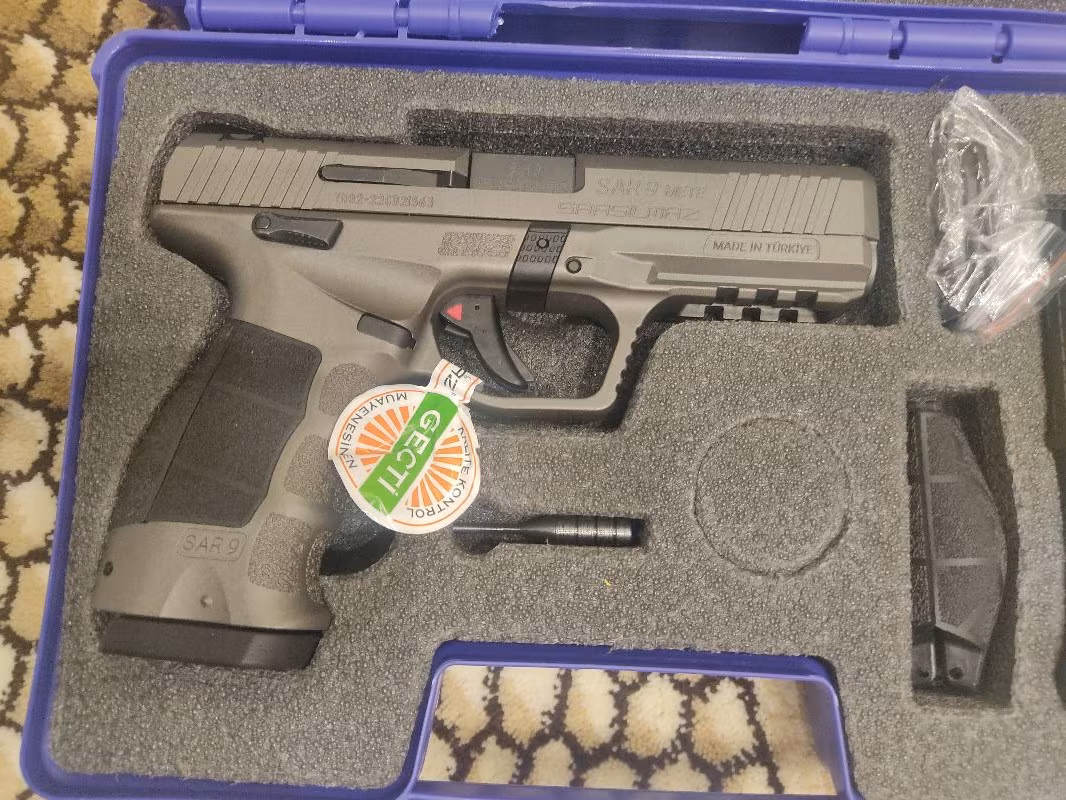 Sıfır kutusunda memurdan