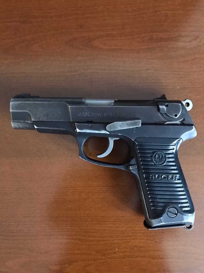 Emekli emniyet müdüründen satılık Ruger P85
