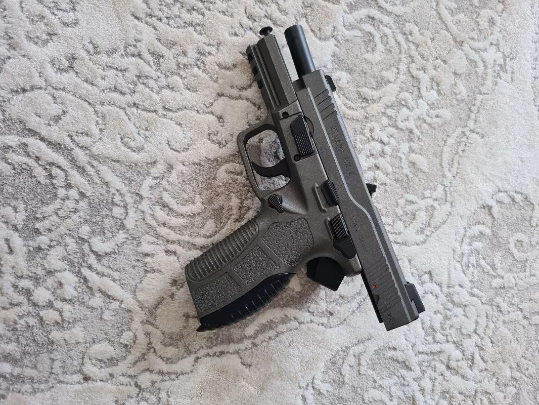 ASKERİ PERSONELDEN ZİGANA PX-9