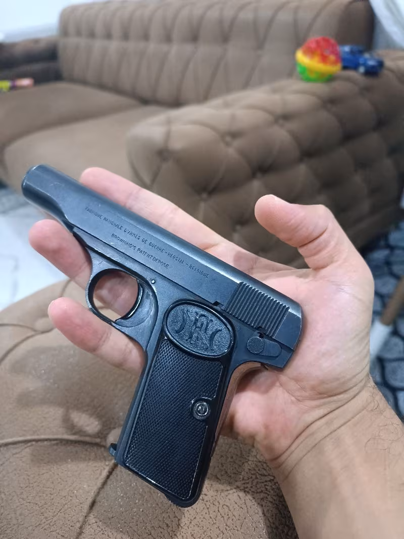 Kamu memurundan Orjinal Kısa Browning 1910