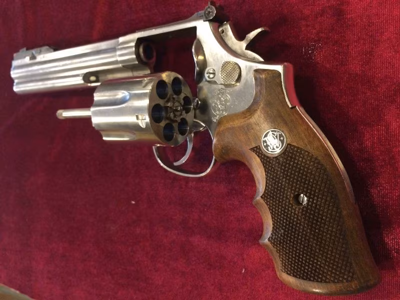 Sahibinden Temiz Smith&Wesson 686-4 6" İnç 357 Magnum