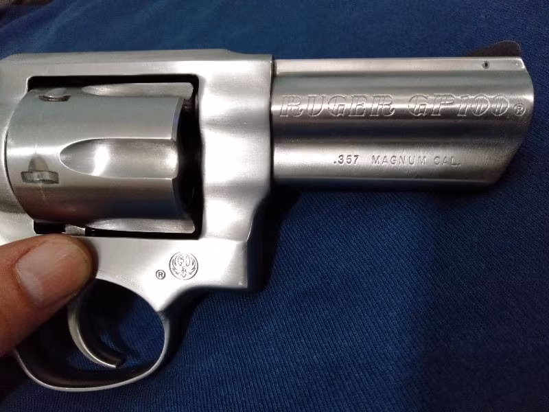 ÖZHAN Bey'e hayırlı Olsun - 357 Magnum RUGER GP100 - 3 inch namlu - Paslanmaz çelik + 100 adet Magnum mermisi