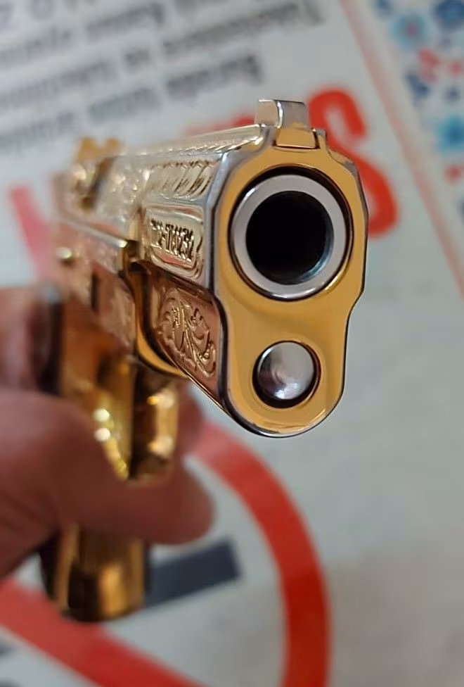 SIFIR AYARINDA SARSILMAZ KILINÇ 2000 LIGHT ALTIN GRAVÜR İŞLEMELİ  - 13000 TL.