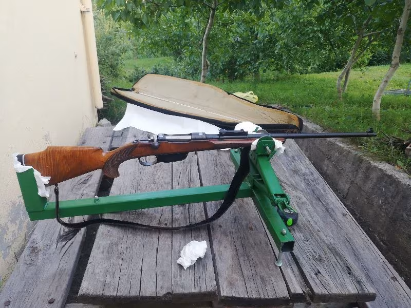Stery 8x57