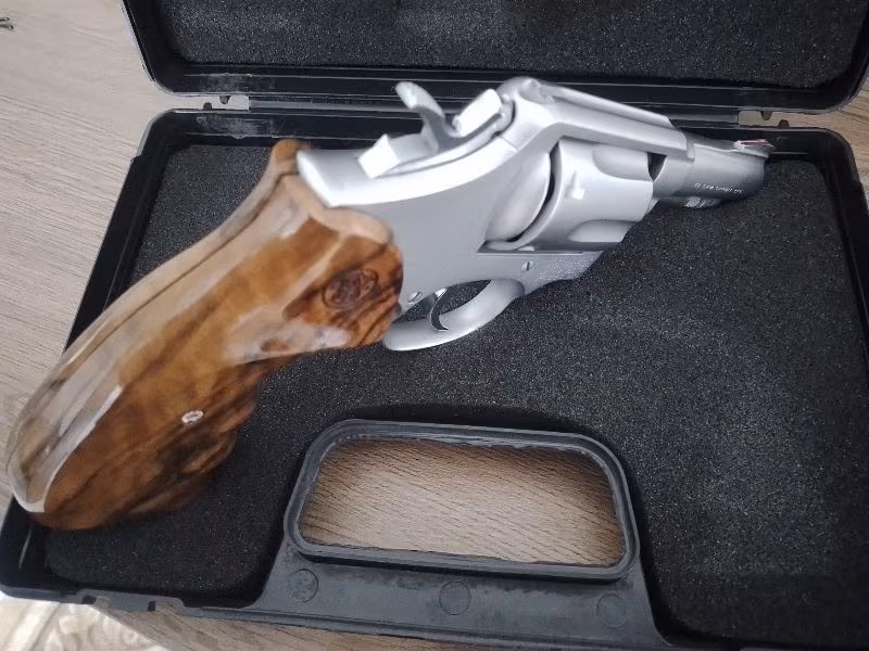 Smile Wesson 38 cal