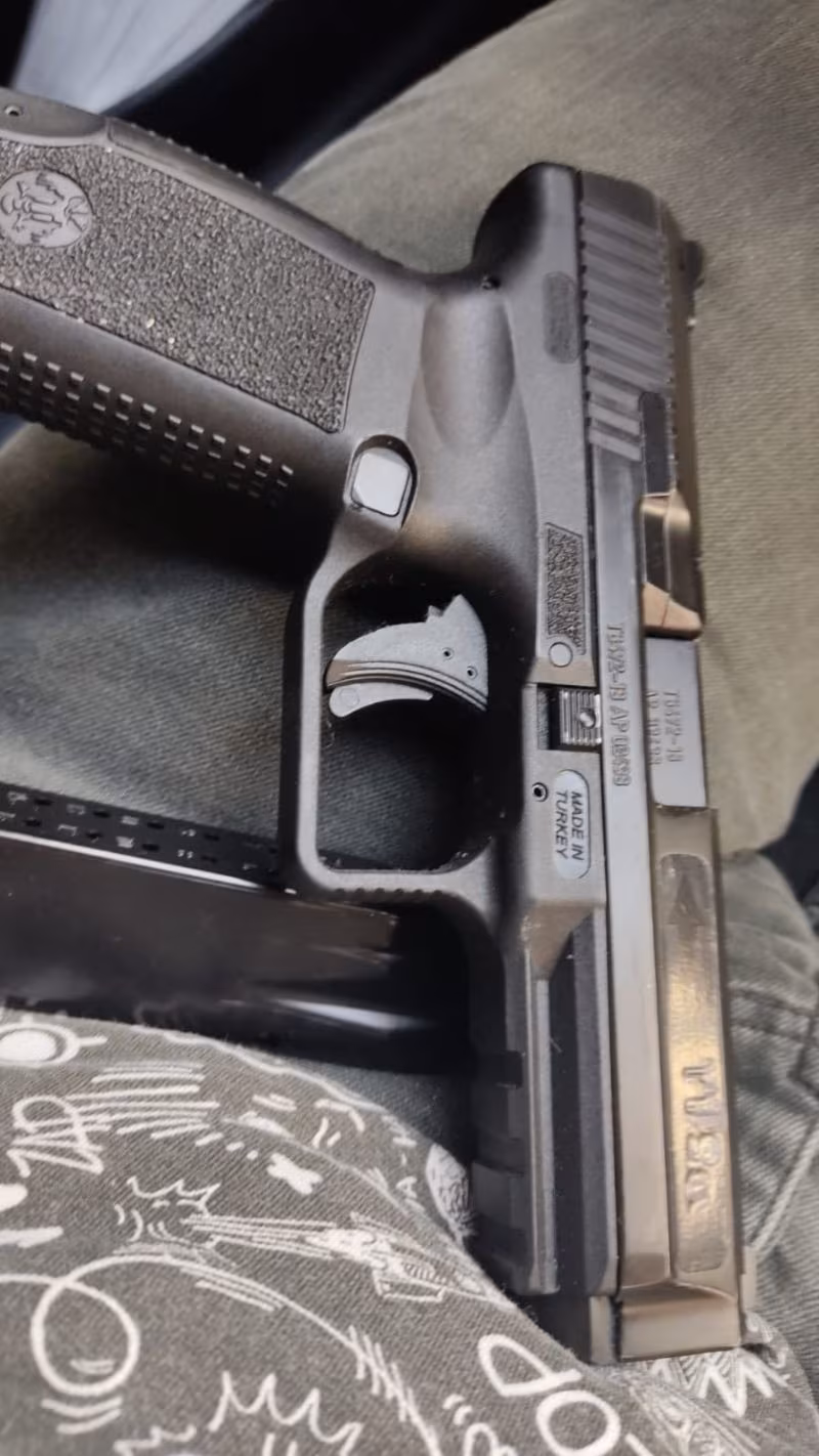 Temiz sıfır ayarında Canik TP9 SA