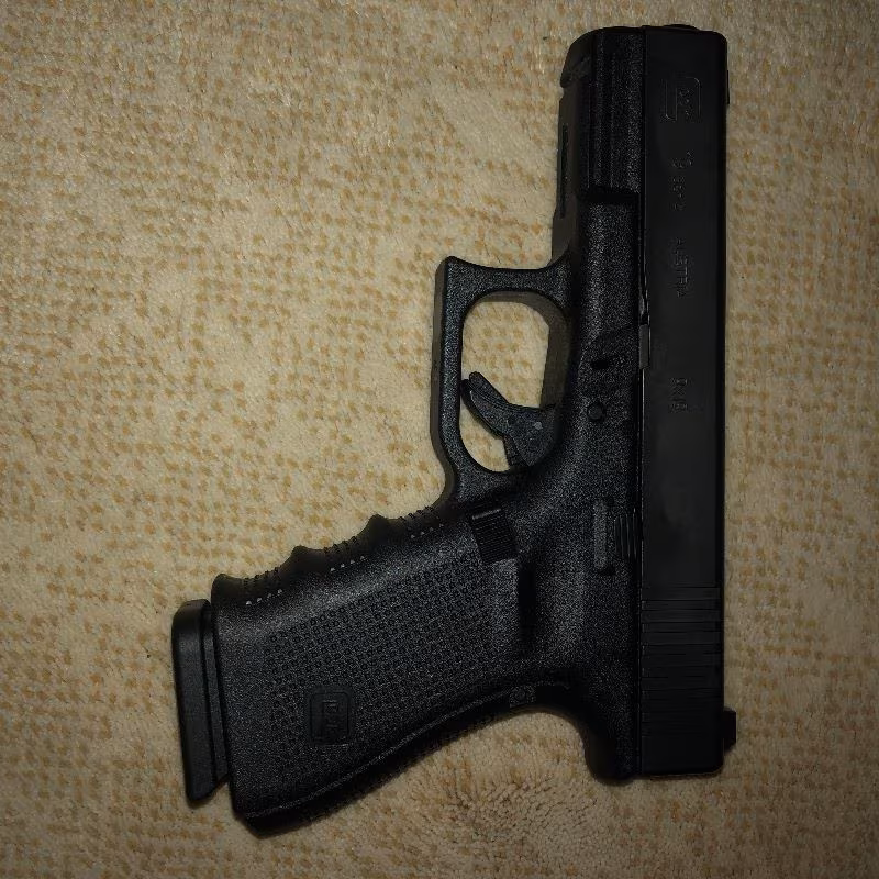 SIFIR HİÇ MERMİ  ATILMAMIŞ GLOCK GEN 19
