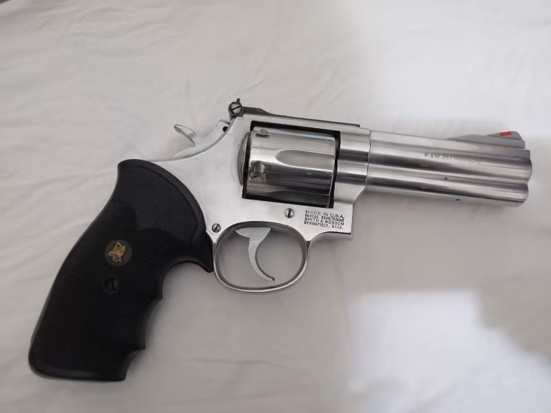 S&W 686 4 inç bayandan