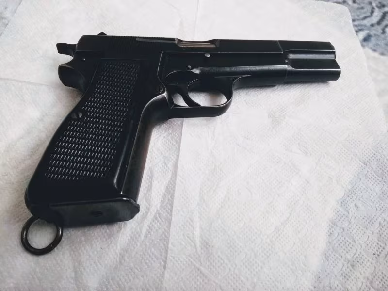 SİLAHIMI SATMAK İSTİYORUM