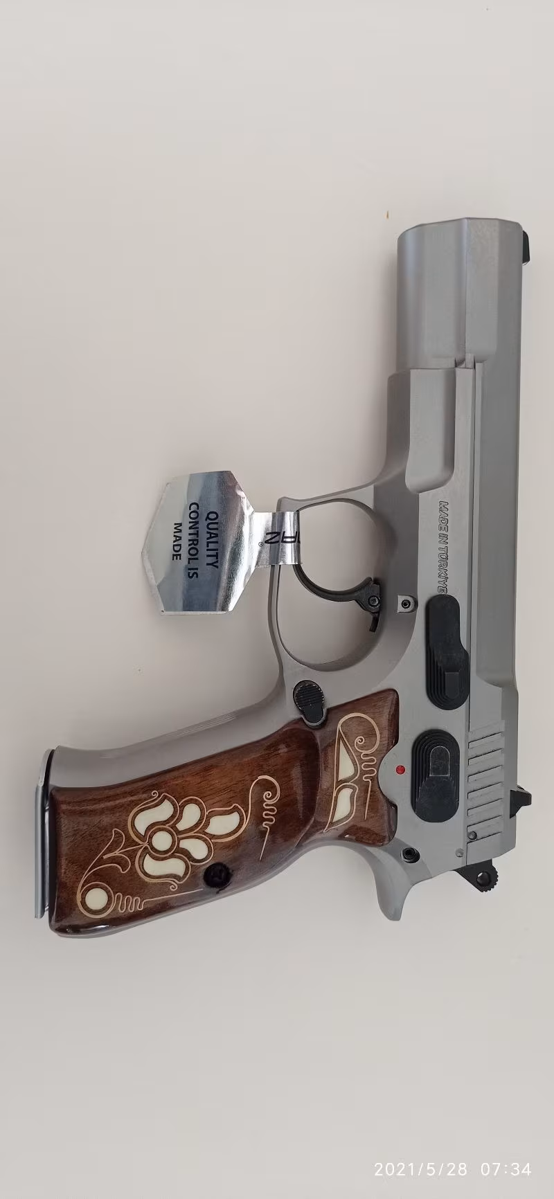 SIFIR KUTUSUNDA 3 ADET SARSILMAZ KILINÇ 2000 inoxs