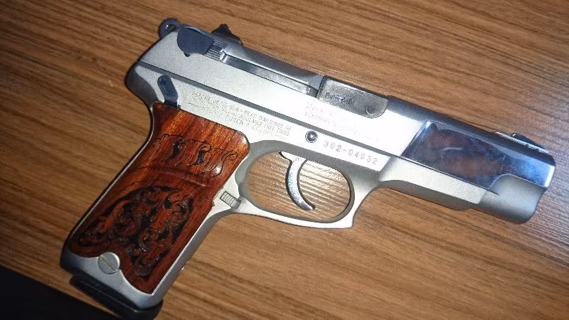ÇOK TEMİZ RUGER P85