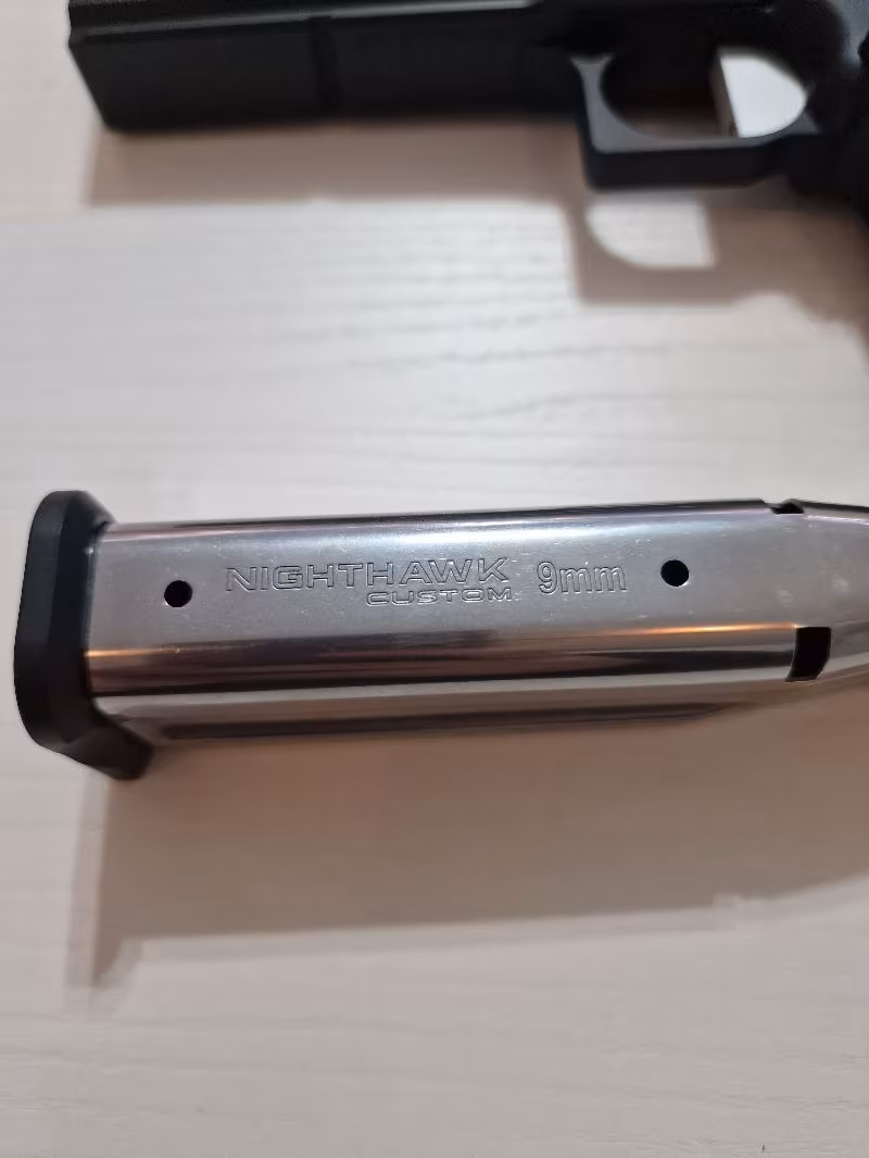 Takasa Uygun Sıfır kutusunda Nighthawk Custom