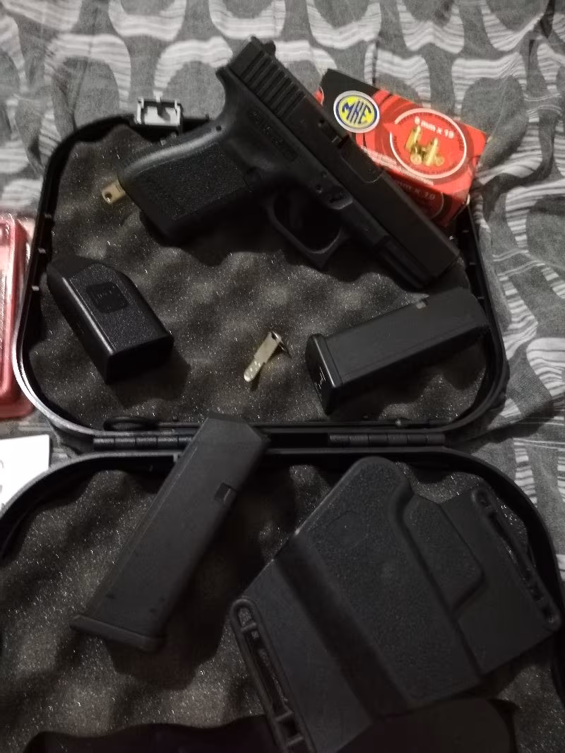 temiz ahahtarlı glock 19