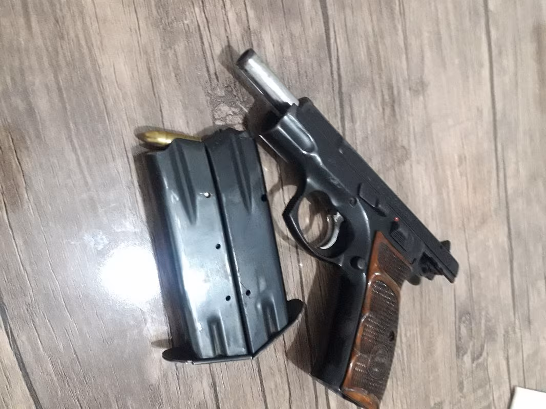 Satlık tabanca