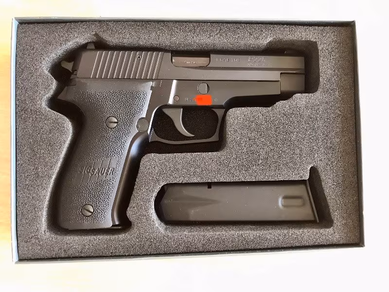 SigSauer P226