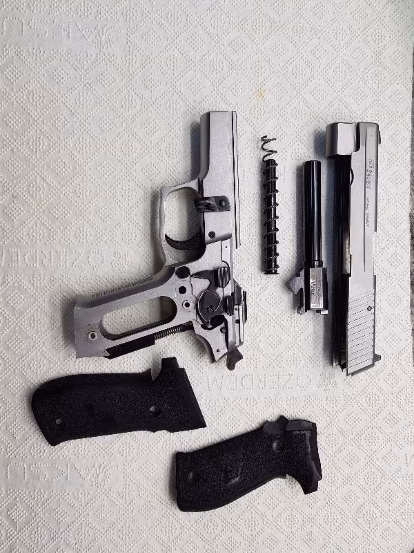 Efsane Geri döndü Sig SauerP226 SL