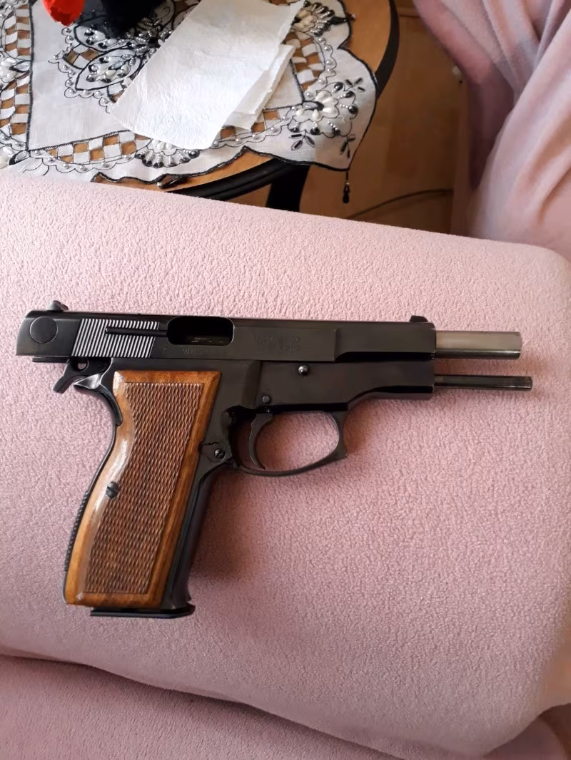 İhtiyaçtan dolayı satılık. Çok temiz kullanılmıştır. Orijinal alman