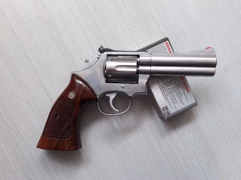 S&W Mod:686 / 4 inç