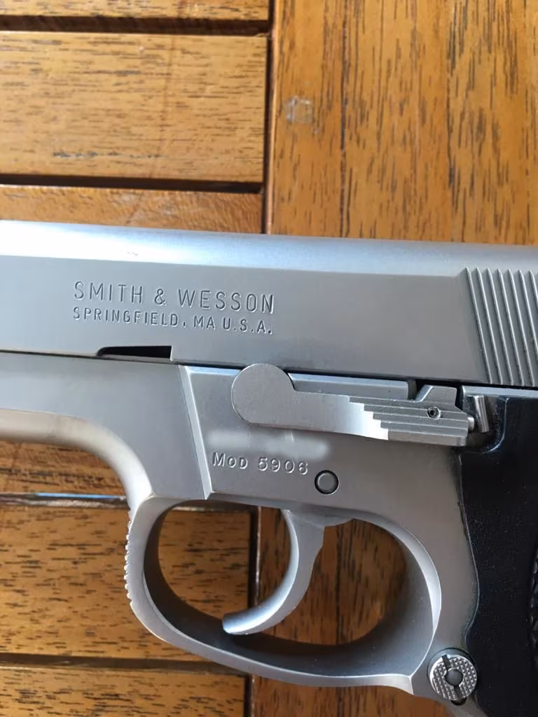 Smith & Wesson 5906 Çok Temiz İlk Sahibinden