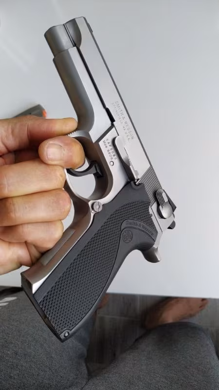 5906 SIFIR ŞARJÖRLÜ SMİTH WESSON