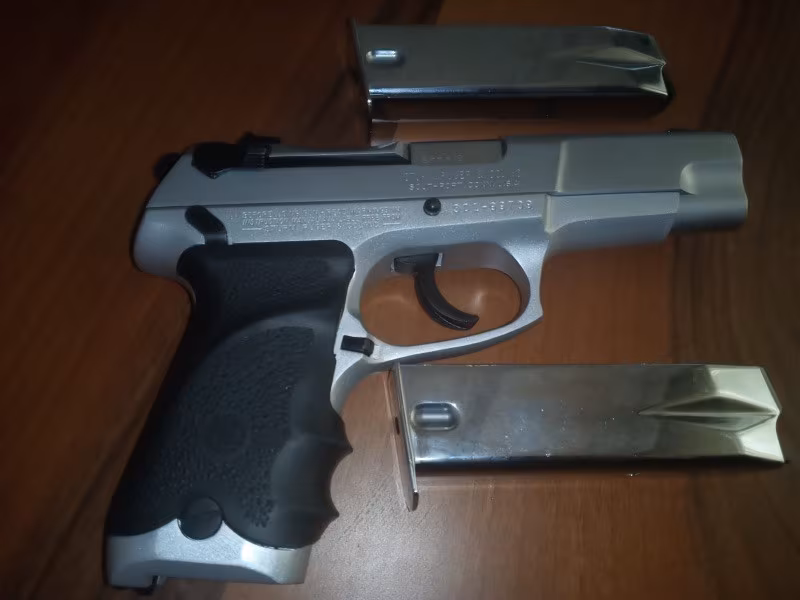 Emekli Polisten Satılık Ruger