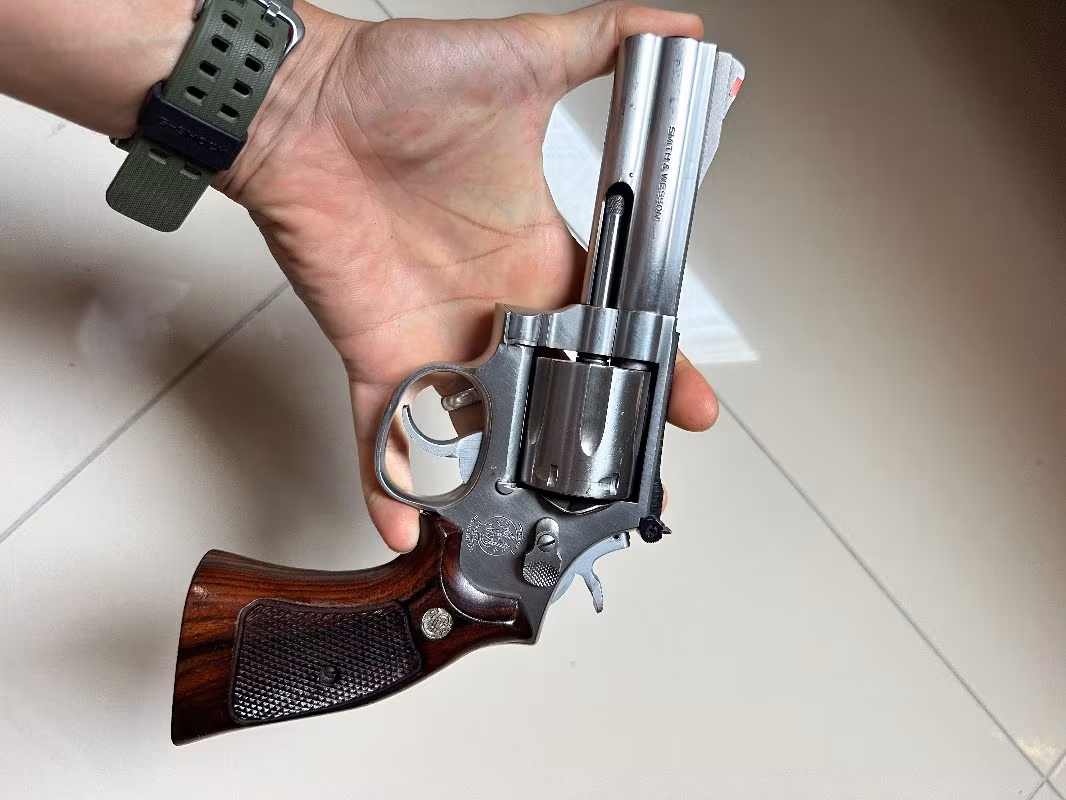 Smith Wesson 686-3 4inç toplu tabanca