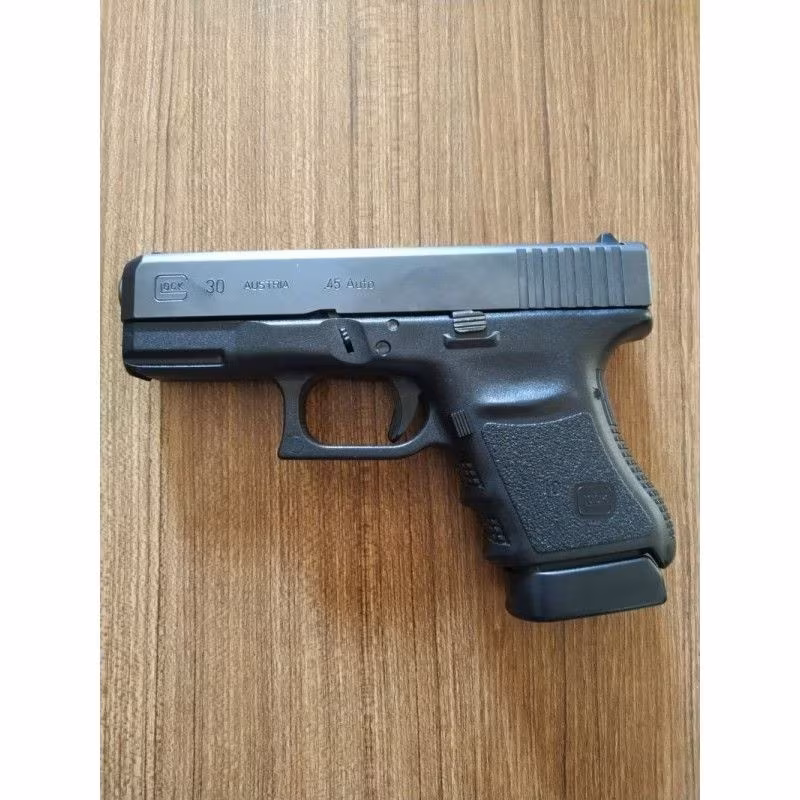 Glock G30 .45 Auto Yanındaki Bodyguard