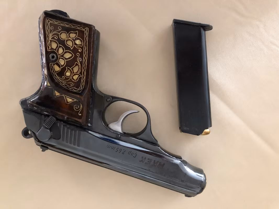 Başkomiser’den satılık