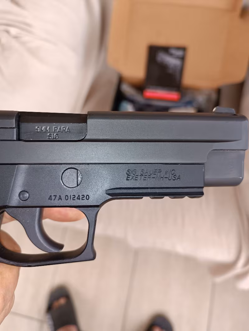 SIFIR SİGSUAR P 226 NİTRON AMERİKAN KUTUSUNDA  YÜKSEK MAHKEME BAŞKANINDAN ALINMA ETİKETİ ÜZERİNDE