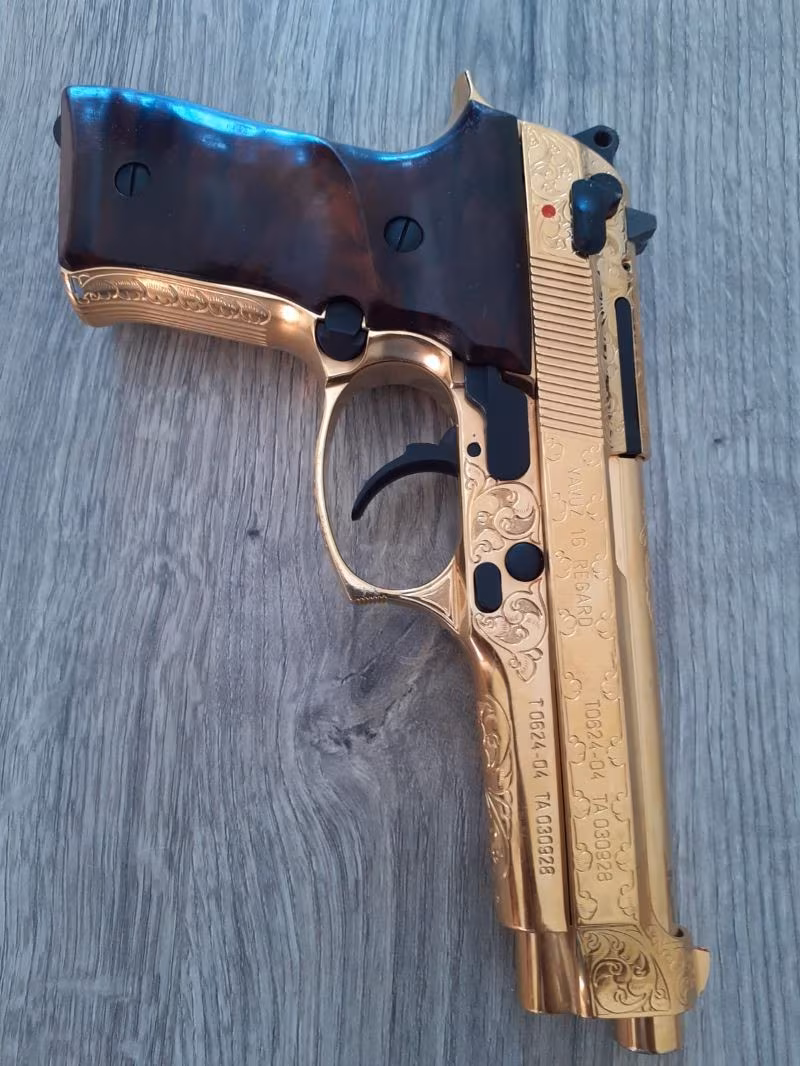 Altın suyuna batırılmış işlemeli yavuz 16 bir sajor atımlı sıfır ayarında