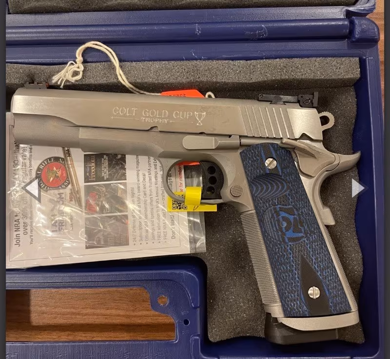 COLT GOLD CUP TROPHY