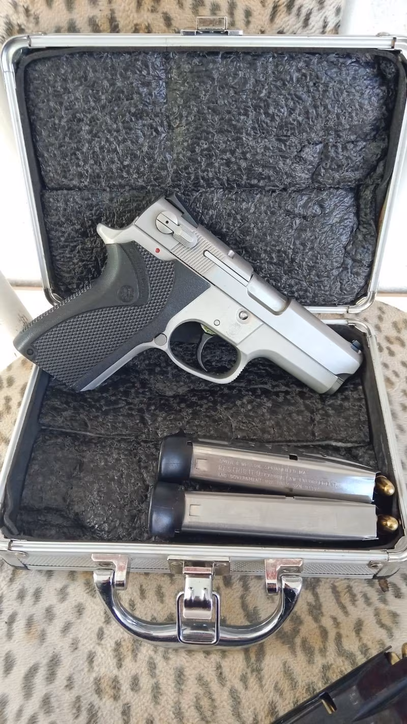 Simit wesson 6906