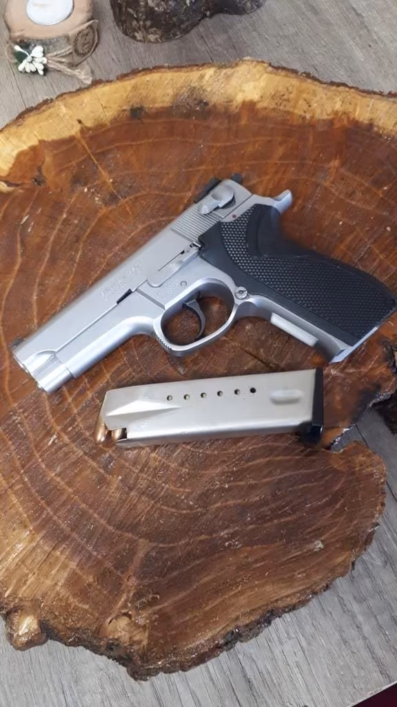 SMITH WESSON 5906