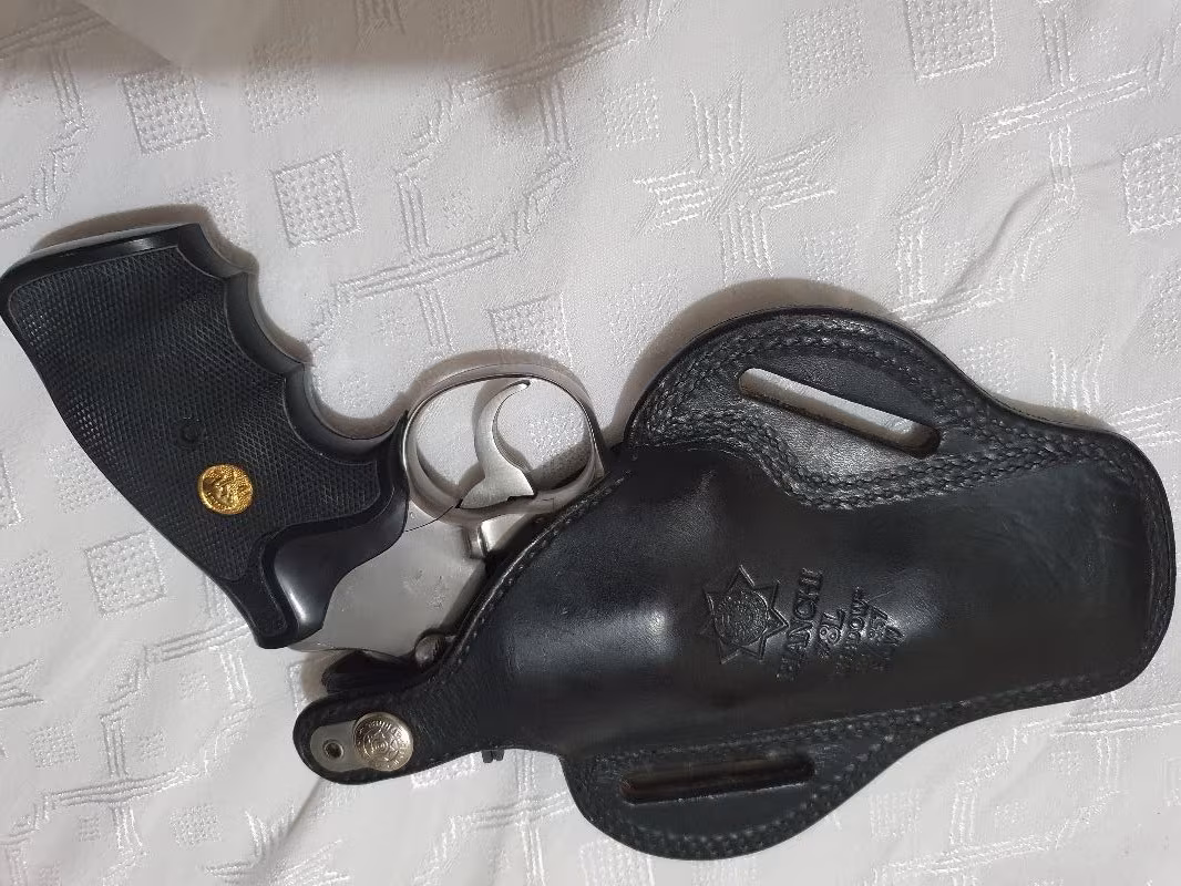 357 MAGNUM PYTHON  SIFIR HİÇ ATIŞ YAPILMAMIŞ
