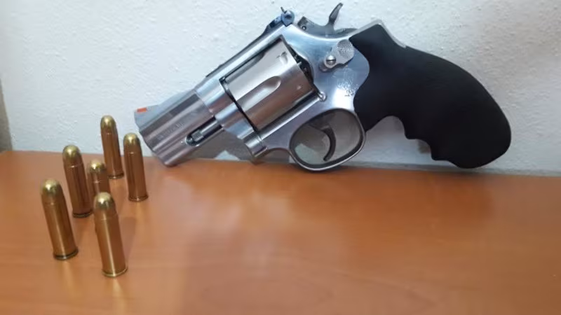 SMİTH WESSON TOPLU 6 PATLAR TERTEMİZ